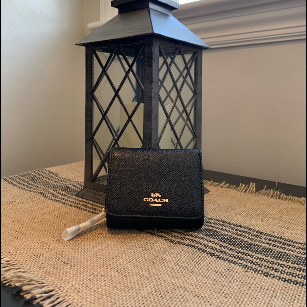 ♥️ New Coach Small Trifold Leather Wallet, black/gold